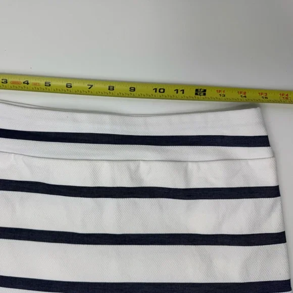 J MCLAUGHLIN‎ NEW Providence Scallop Pencil Skirt Stripe White and Navy Size 6 - Picture 4 of 6